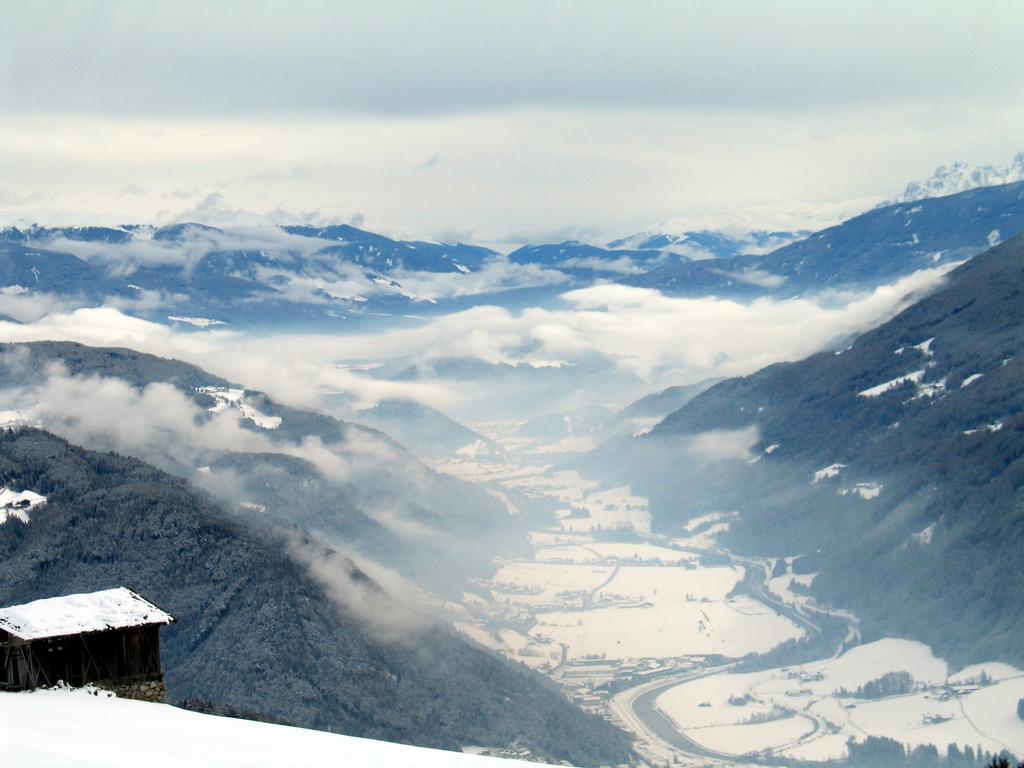 Pitznerhof Lägenhet Meransen Rum bild